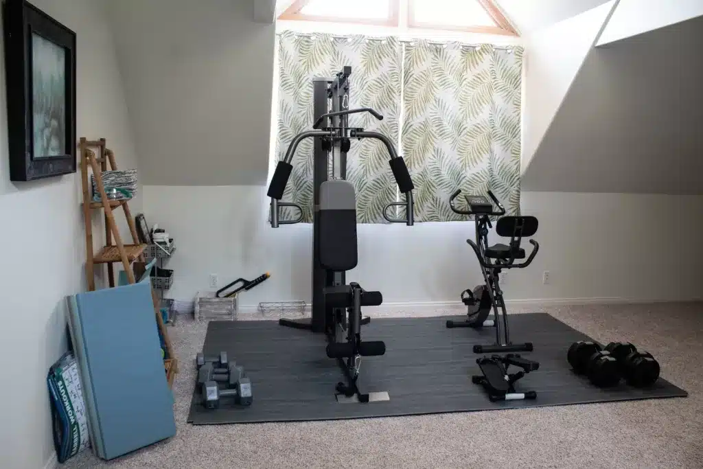 black and gray exercise equipment